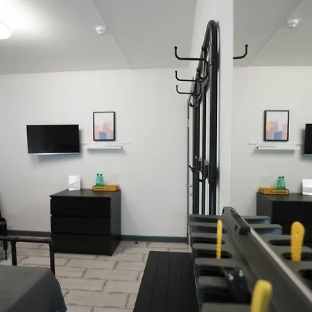 Hostel 128 *