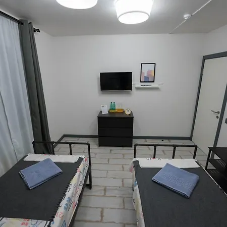 128 Hostel